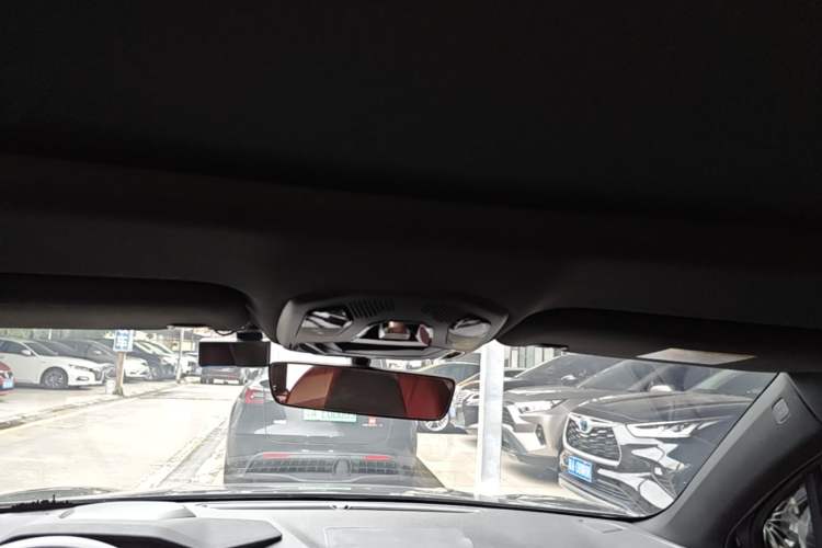 Used Lynk & Co 06 2020 1.5T JinPro model Headliner