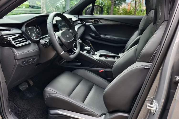Used Lynk & Co 06 2020 1.5T JinPro model Interior 2