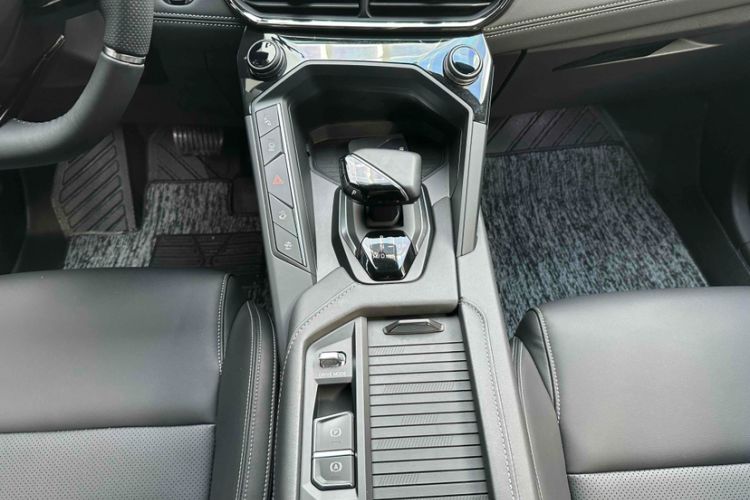 Used Lynk & Co 06 2020 1.5T JinPro model Interior 3