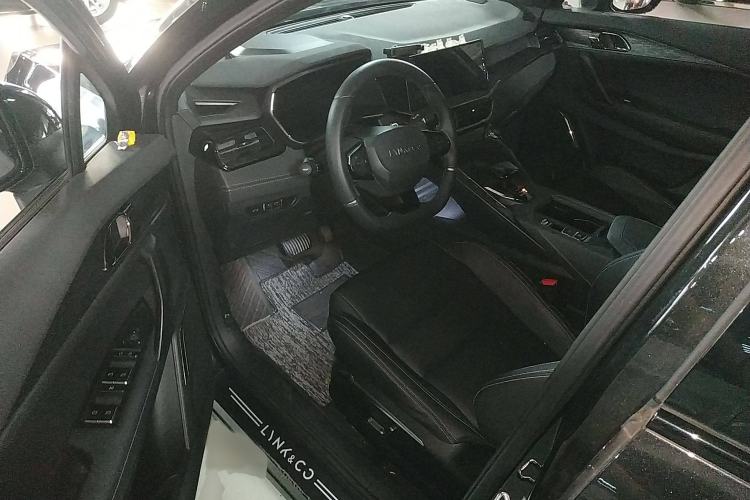 Used Lynk & Co 06 2020 1.5T JinPro model Interior 3