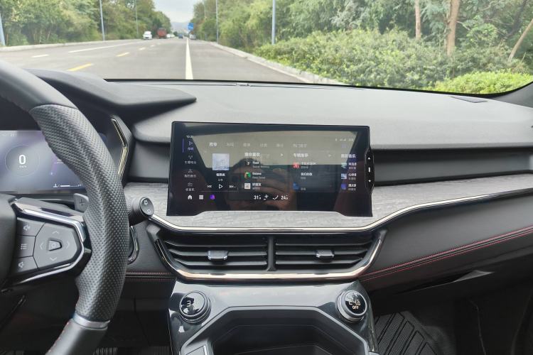 Used Lynk & Co 06 2020 1.5T JinPro model Interior 3