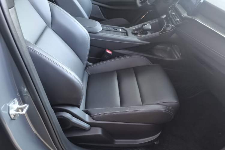 Used Lynk & Co 06 2020 1.5T JinPro model Interior 4