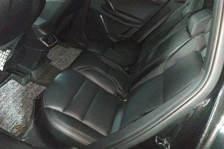 Used Lynk & Co 06 2020 1.5T JinPro model Interior 4
