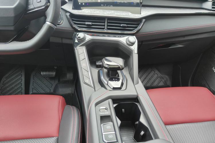 Used Lynk & Co 06 2020 1.5T JinPro model Interior 4
