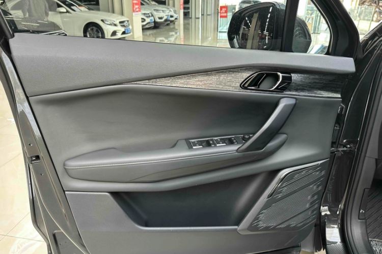 Used Lynk & Co 06 2020 1.5T JinPro model Interior 6