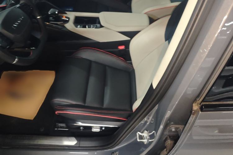 Used Lynk & Co 06 2020 1.5T YAO Halo Left Front Seat