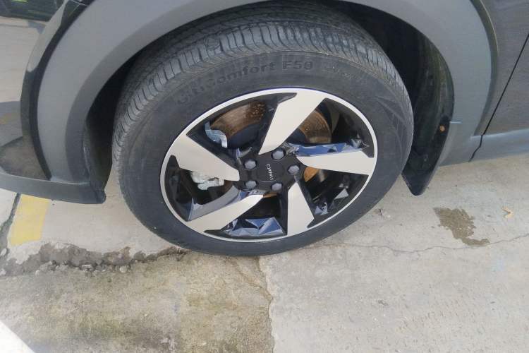 Used Lynk & Co 06 2020 1.5T JinPro model Left Front Wheel Hub