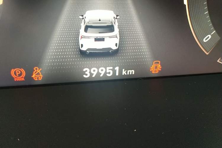 Used Lynk & Co 06 2020 1.5T YAO Halo Odometer Close Up