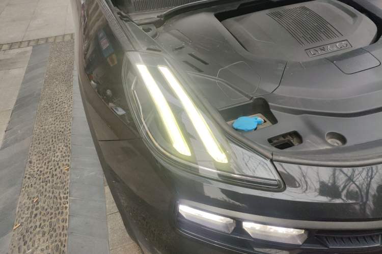 Used Lynk & Co 06 2020 1.5T JinPro model Right Front Headlight