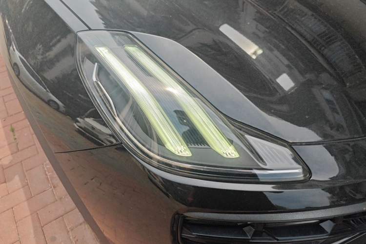 Used Lynk & Co 06 2020 1.5T JinPro model Right Front Headlight