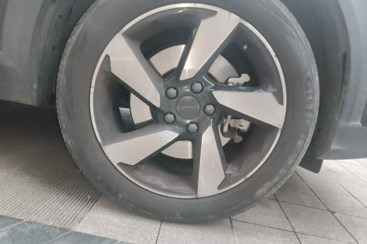 Used Lynk & Co 06 2020 1.5T JinPro model Right Front Wheel Hub