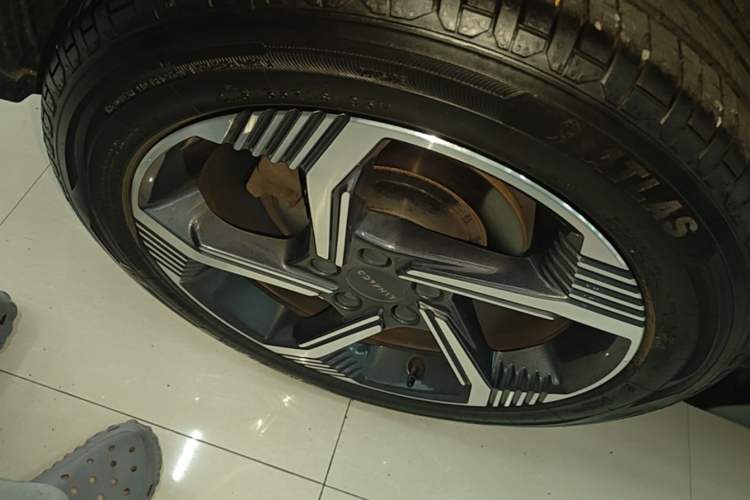 Used Lynk & Co 06 2020 1.5T JinPro model Right Rear Wheel Hub