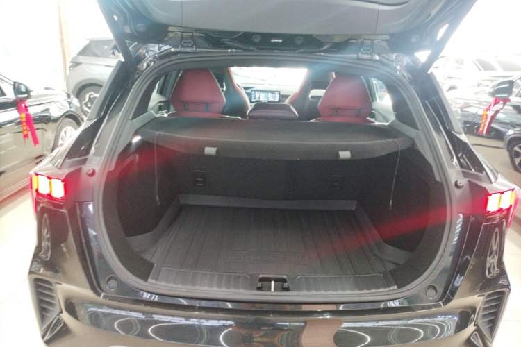 Used Lynk & Co 06 2020 1.5T JinPro model Trunk