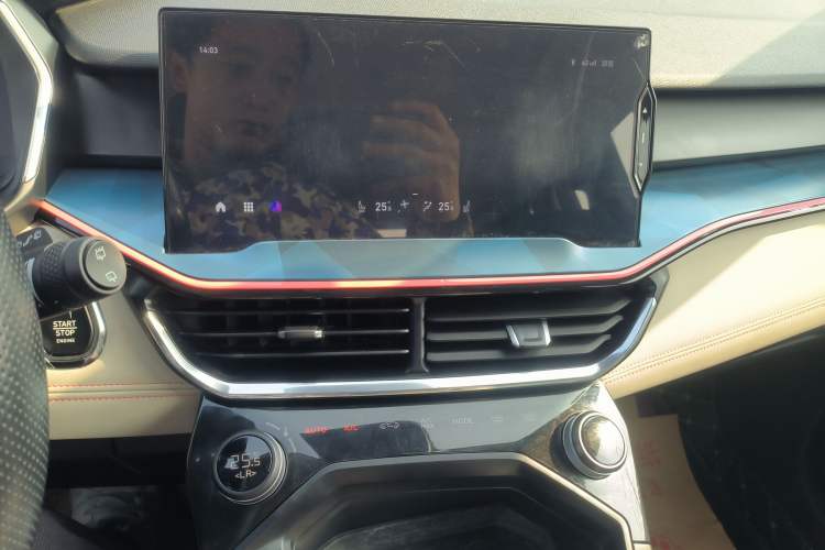 Used Lynk & Co 06 2020 1.5T YAO Halo Audio And AC Panel