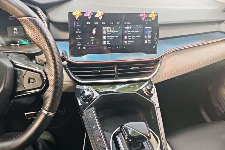 Used Lynk & Co 06 2020 1.5T YAO Halo Audio And AC Panel