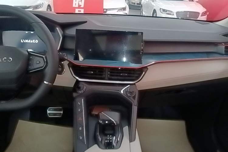 Used Lynk & Co 06 2020 1.5T YAO Halo Audio And AC Panel