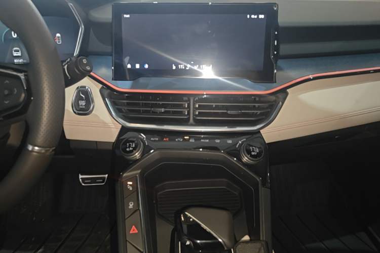 Used Lynk & Co 06 2020 1.5T YAO Halo Audio And AC Panel