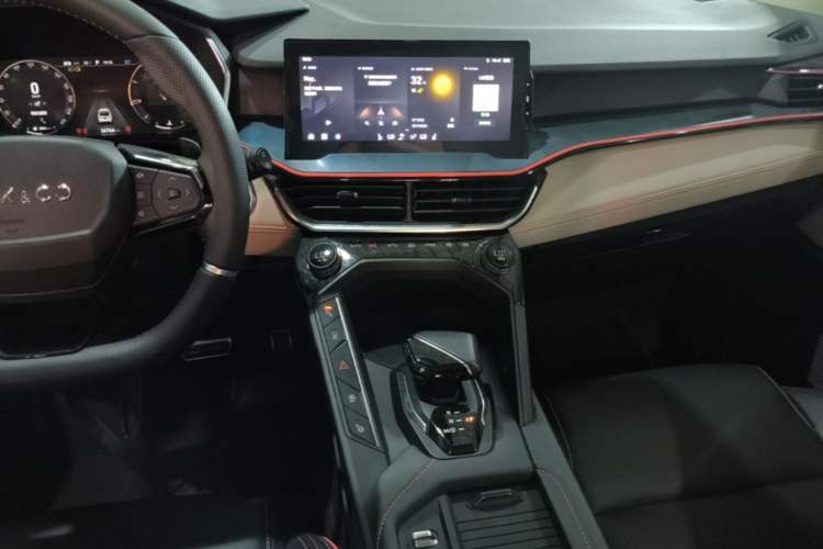 Used Lynk & Co 06 2020 1.5T YAO Halo Audio And AC Panel