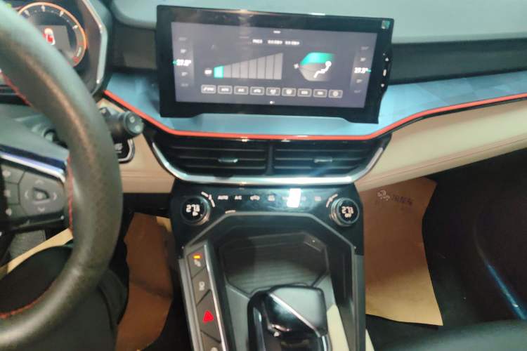 Used Lynk & Co 06 2020 1.5T YAO Halo Audio And AC Panel