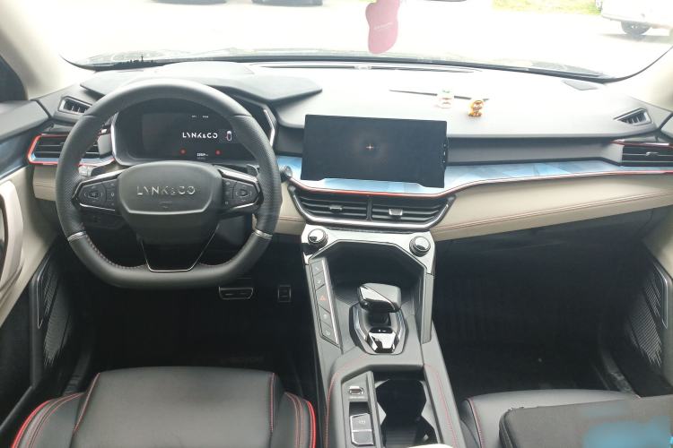 Used Lynk & Co 06 2020 1.5T YAO Halo Center Console