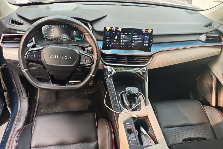 Used Lynk & Co 06 2020 1.5T YAO Halo Center Console