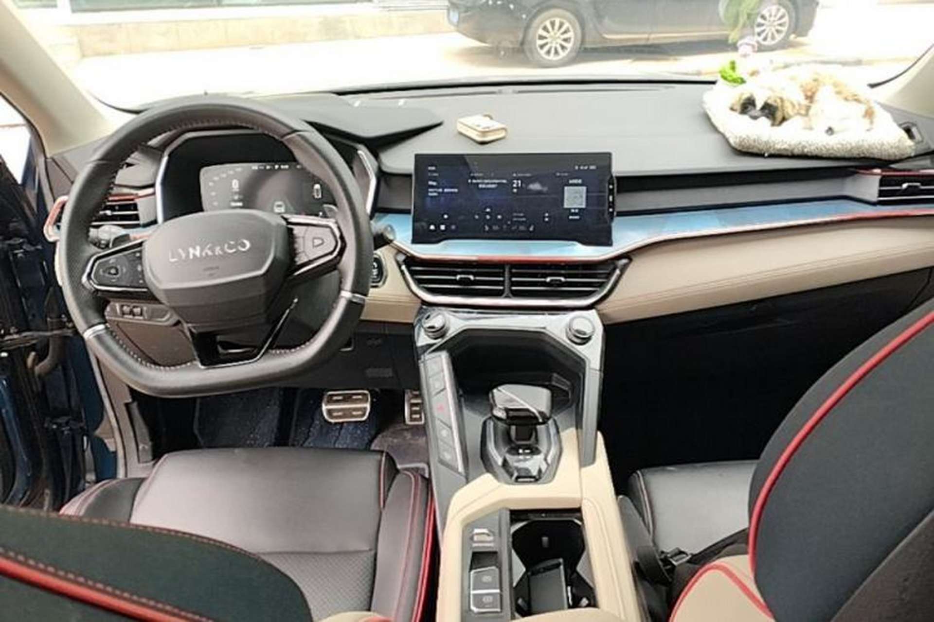 Used Lynk & Co 06 2020 1.5T YAO Halo Center Console
