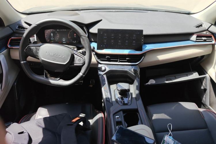 Used Lynk & Co 06 2020 1.5T YAO Halo Center Console