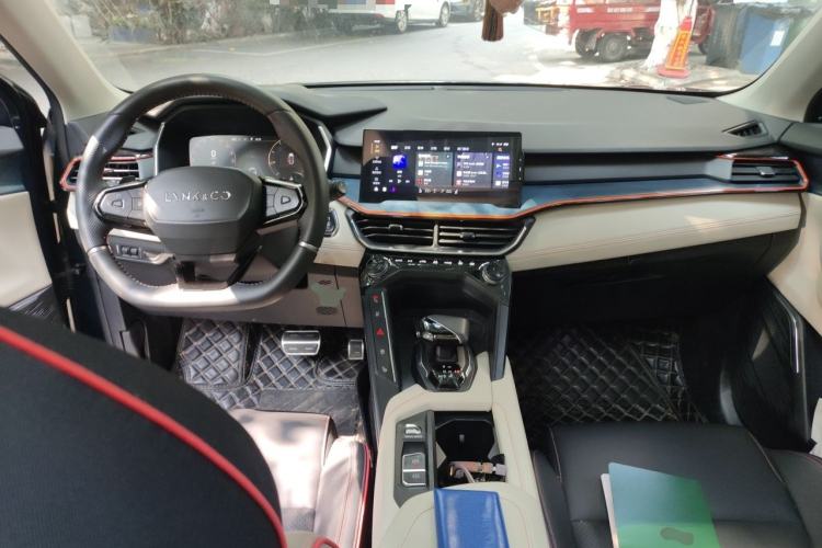Used Lynk & Co 06 2020 1.5T YAO Halo Center Console