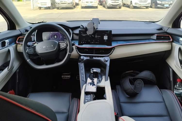 Used Lynk & Co 06 2020 1.5T YAO Halo Center Console