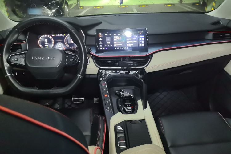 Used Lynk & Co 06 2020 1.5T YAO Halo Center Console