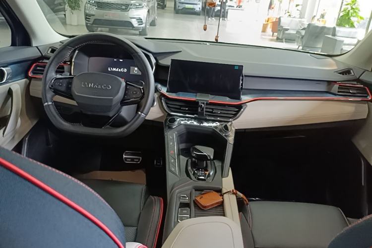 Used Lynk & Co 06 2020 1.5T YAO Halo Center Console