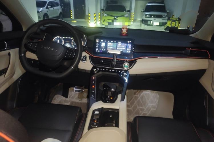 Used Lynk & Co 06 2020 1.5T YAO Halo Center Console