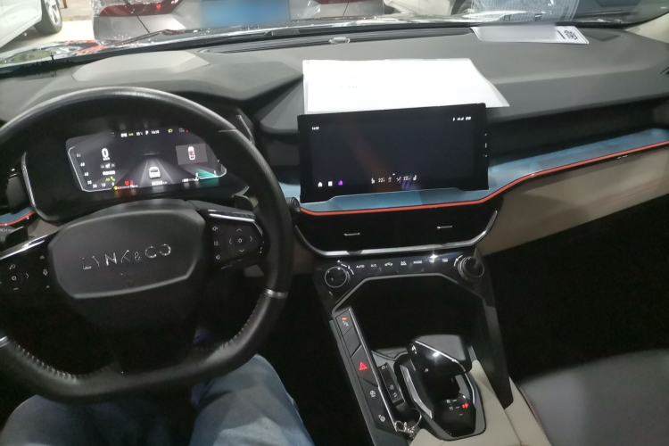 Used Lynk & Co 06 2020 1.5T YAO Halo Center Console
