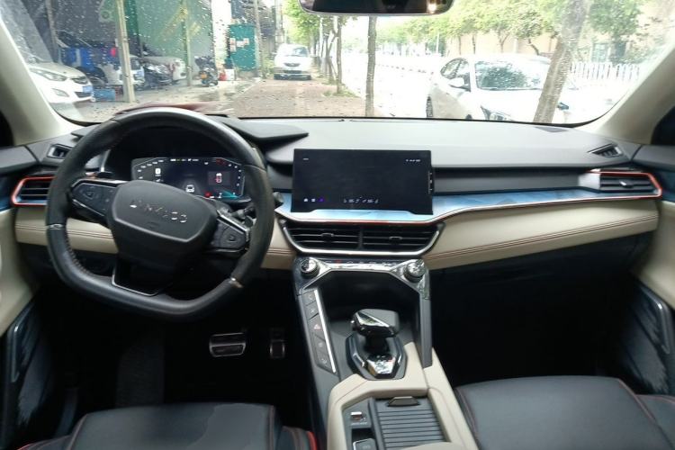 Used Lynk & Co 06 2020 1.5T YAO Halo Center Console
