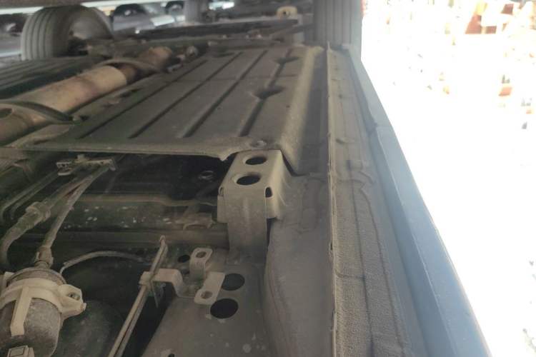 Used Lynk & Co 06 2020 1.5T YAO Halo Chassis Rear Left