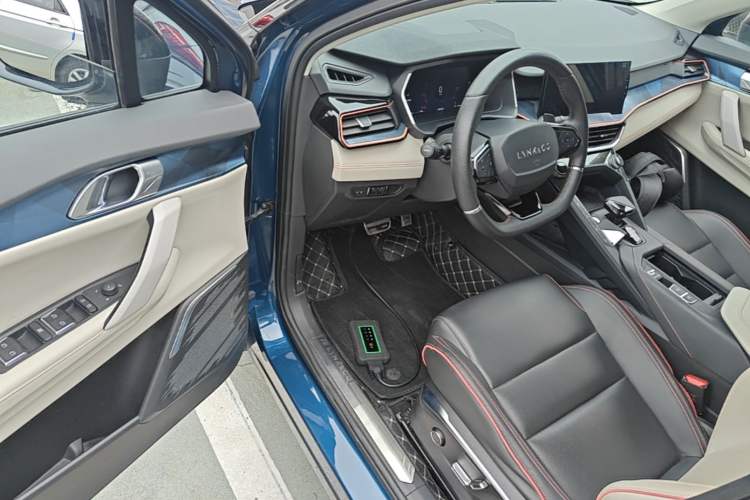 Used Lynk & Co 06 2020 1.5T YAO Halo Driver Seat