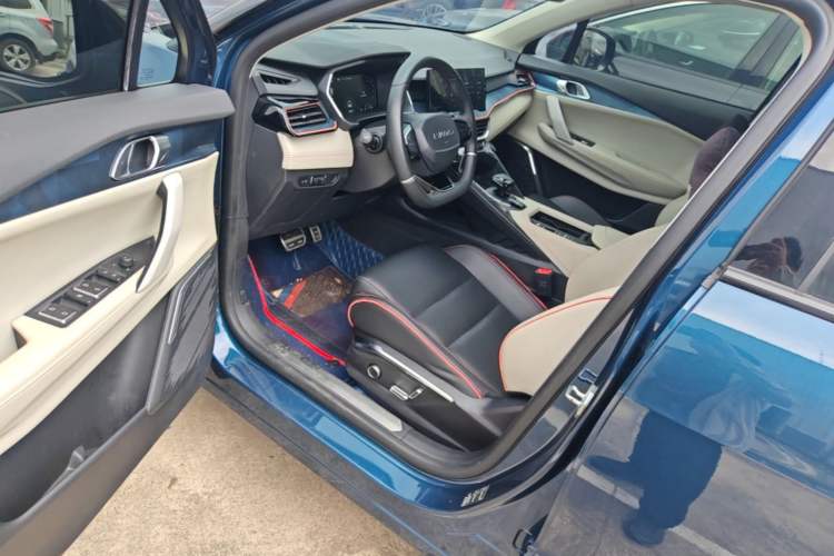 Used Lynk & Co 06 2020 1.5T YAO Halo Driver Seat