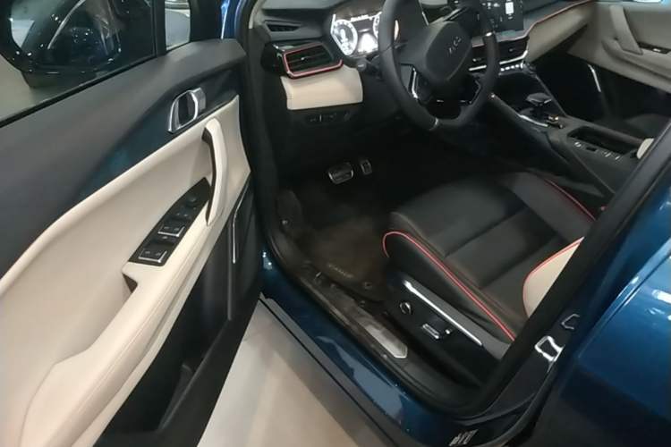 Used Lynk & Co 06 2020 1.5T YAO Halo Driver Seat