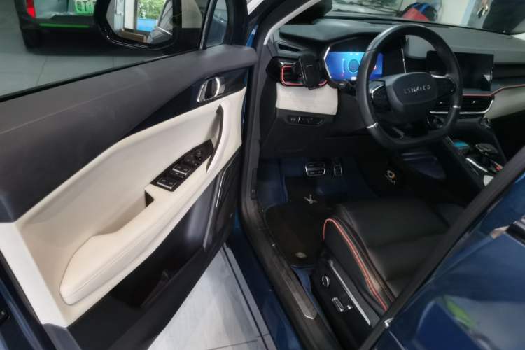 Used Lynk & Co 06 2020 1.5T Tech Pioneer Edition Driver Seat