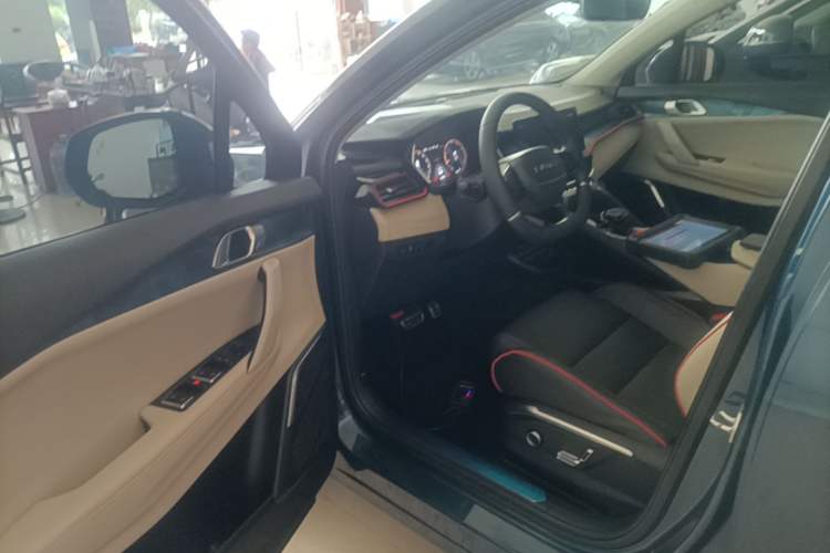 Used Lynk & Co 06 2020 1.5T YAO Halo Driver Seat