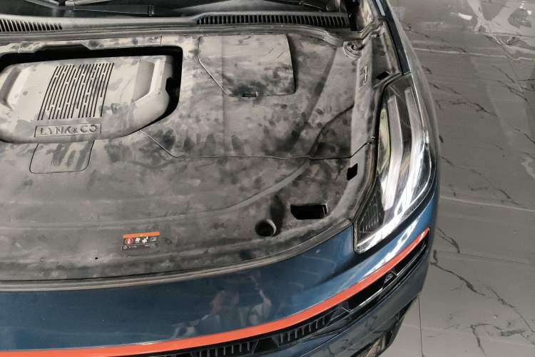 Used Lynk & Co 06 2020 1.5T Tech Pioneer Edition Engine Bay Left