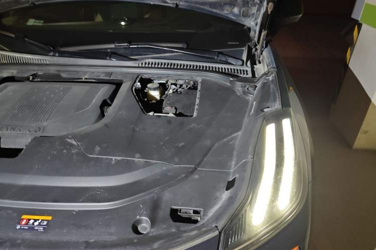 Used Lynk & Co 06 2020 1.5T YAO Halo Engine Bay Left