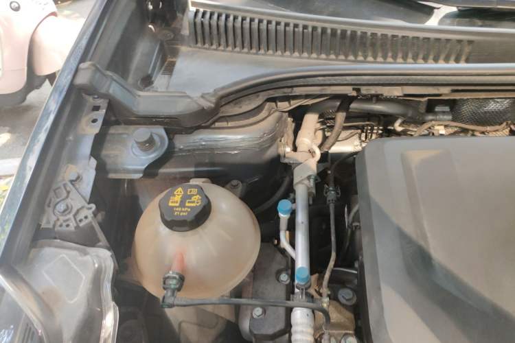 Used Lynk & Co 06 2020 1.5T YAO Halo Engine Bay Right
