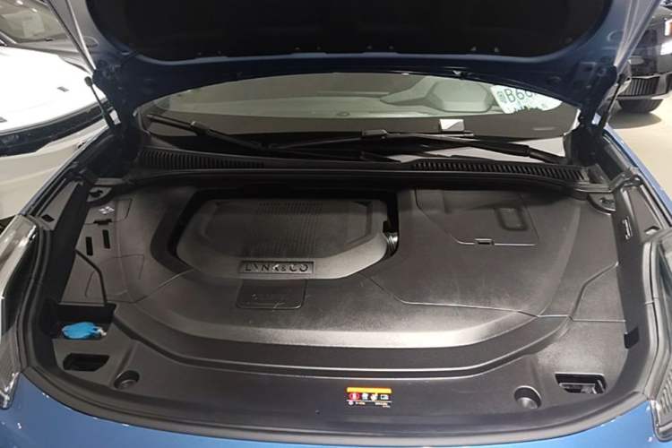 Used Lynk & Co 06 2020 1.5T JinPro model Engine Bay