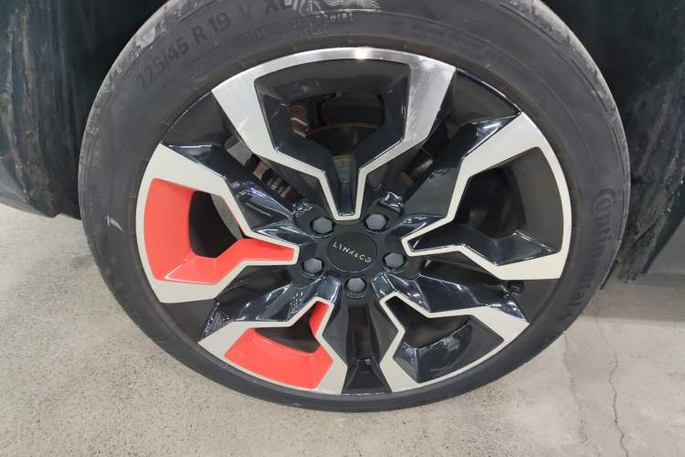 Used Lynk & Co 06 2020 1.5T YAO Halo Exterior 5
