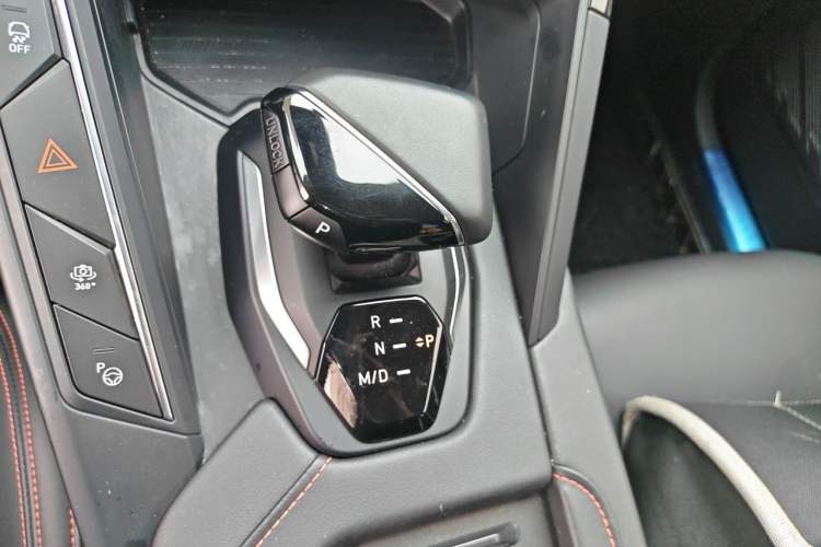 Used Lynk & Co 06 2020 1.5T YAO Halo Gear Lever