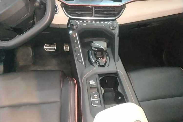 Used Lynk & Co 06 2020 1.5T YAO Halo Gear Lever