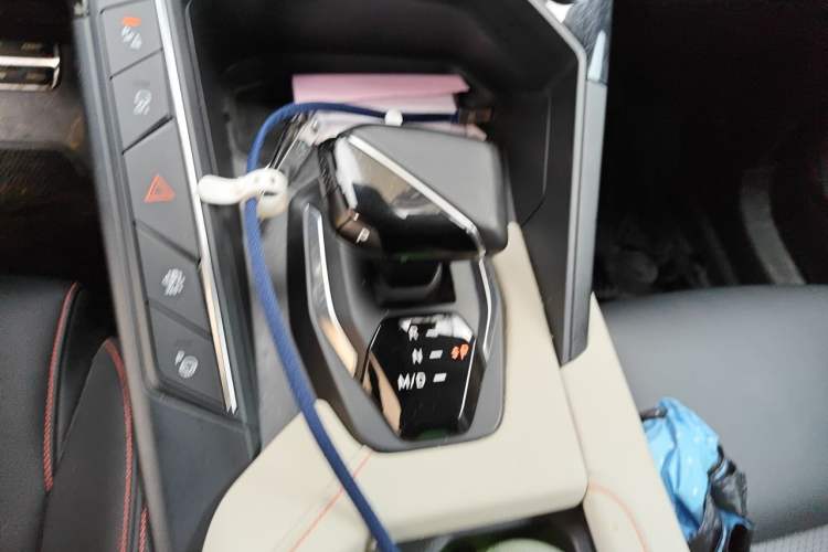 Used Lynk & Co 06 2020 1.5T YAO Halo Gear Lever