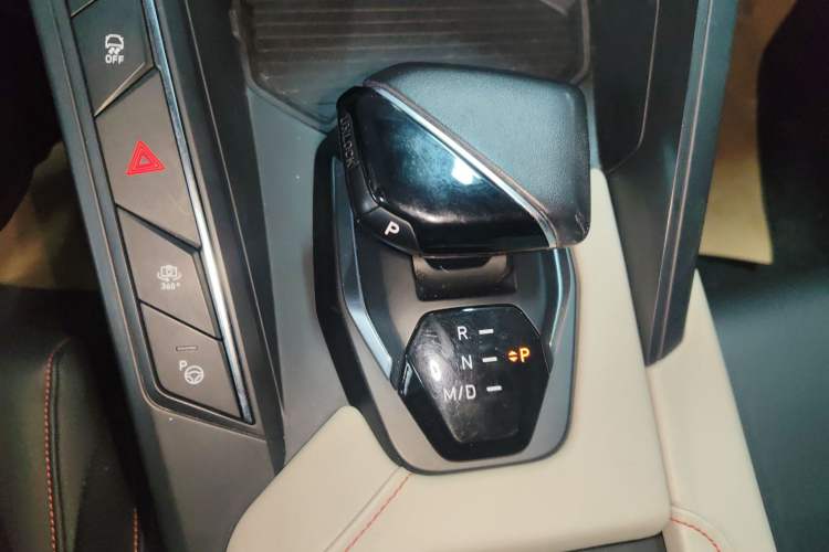 Used Lynk & Co 06 2020 1.5T YAO Halo Gear Lever