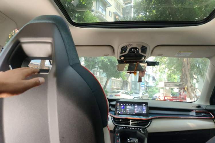 Used Lynk & Co 06 2020 1.5T YAO Halo Headliner